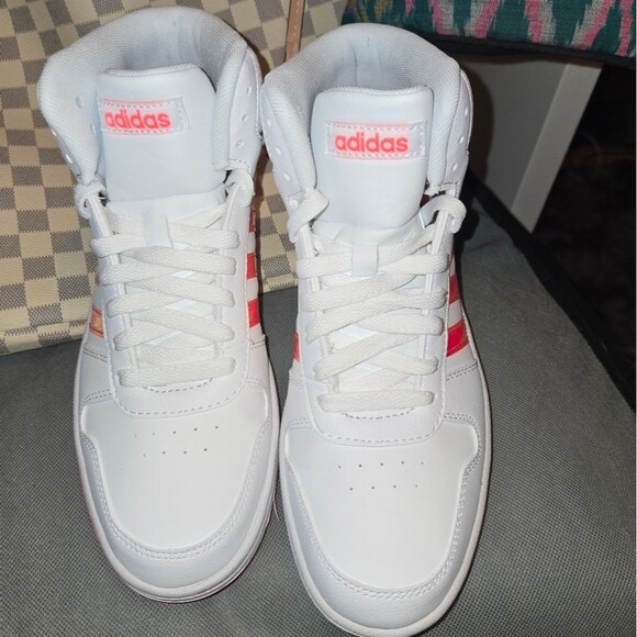 Adidas Hoops 2.0 Mid J 'White Signal Pink' New in Box - Picture 5 of 5